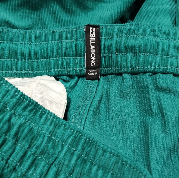 Billabong Mike EW Corduroy Shorts Men's S Green Relaxed Comfy - New With Tags - Picture 6 of 8